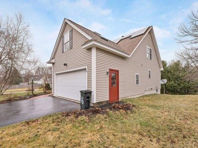 House for sale in New Hampshire