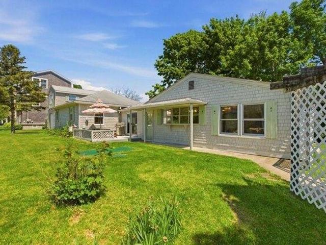 House for sale in Portsmouth, Rhode Island