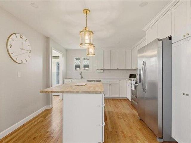 House for sale in Portsmouth, Rhode Island