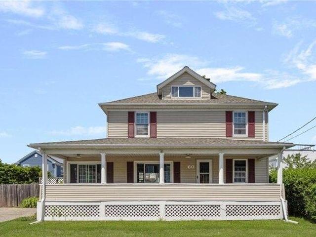 House for sale in Portsmouth, Rhode Island