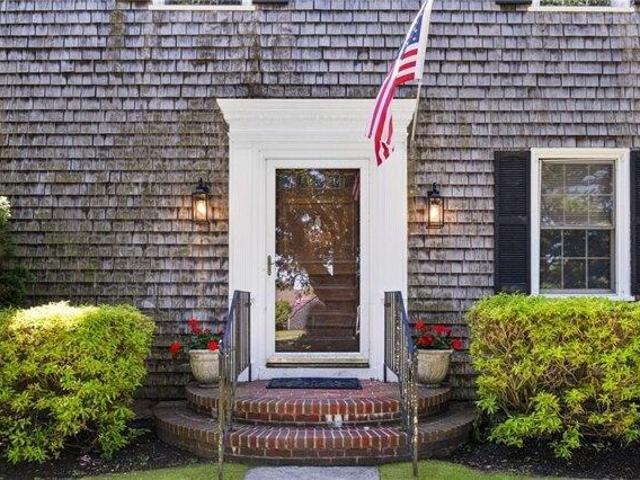 House for sale in Portsmouth, Rhode Island