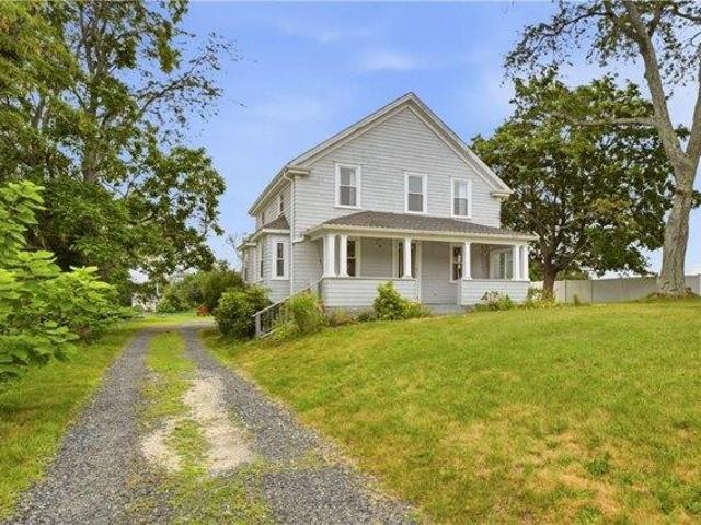 House for sale in Portsmouth, Rhode Island
