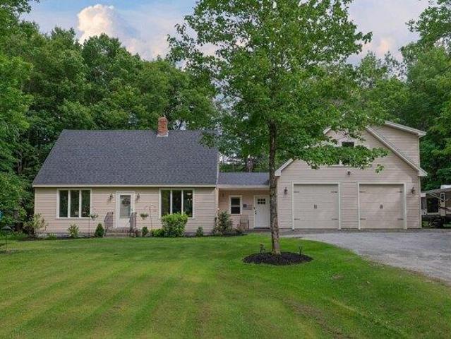 House for sale in Pownal, Maine