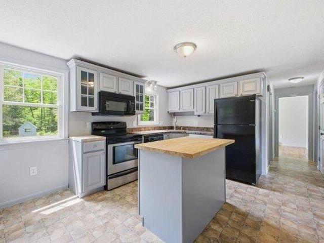 House for sale in Pownal, Maine