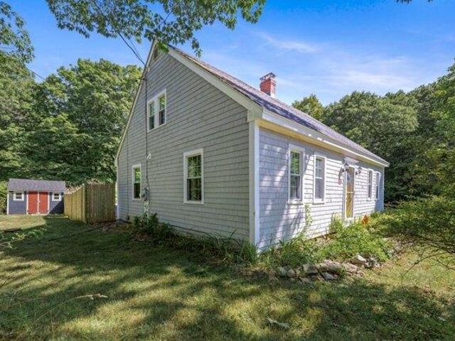 House for sale in Pownal, Maine