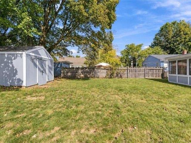 House for sale in Manton, Providence