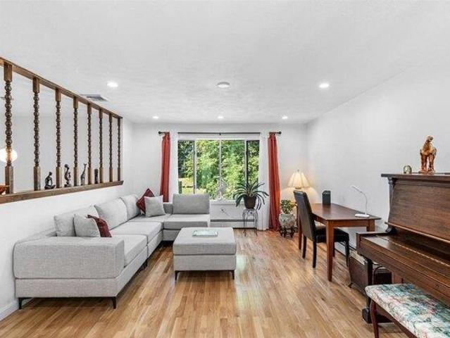 House for sale in Manton, Providence