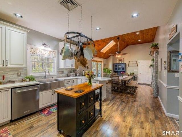 House for sale in Putnam, Connecticut
