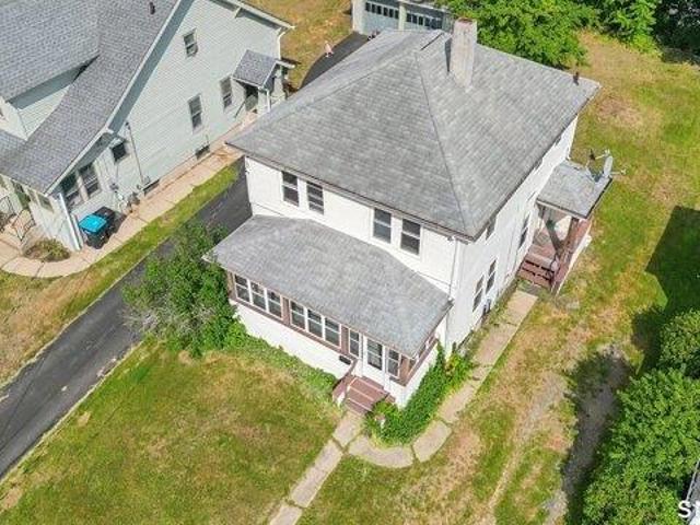 House for sale in Putnam, Connecticut