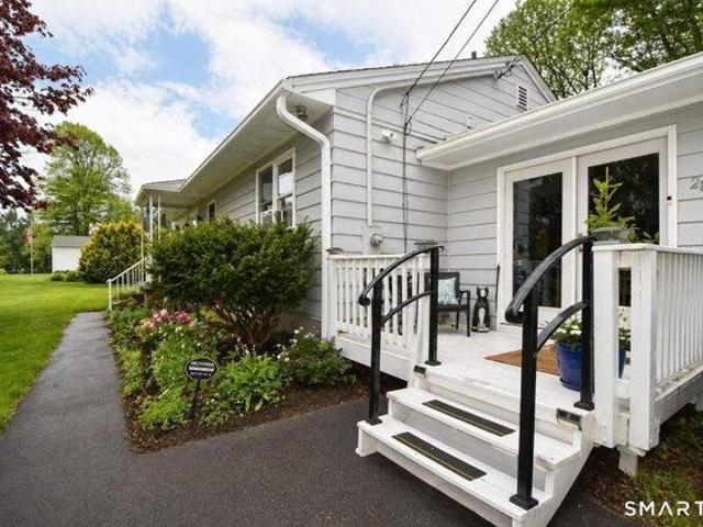 House for sale in Putnam, Connecticut