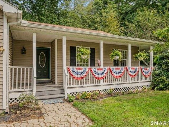 House for sale in Putnam Heights, Putnam