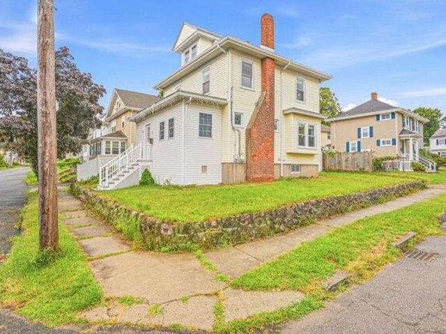 House for sale in North Quincy, Quincy