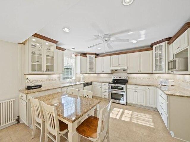 House for sale in North Quincy, Quincy