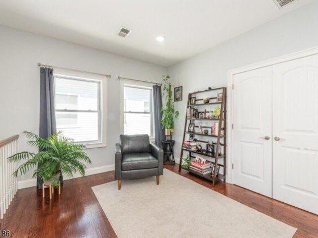 House for sale in Rahway, New Jersey