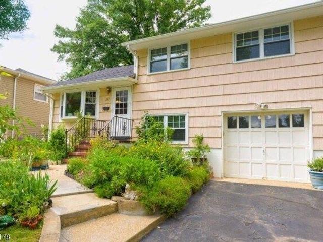 House for sale in Rahway, Union County