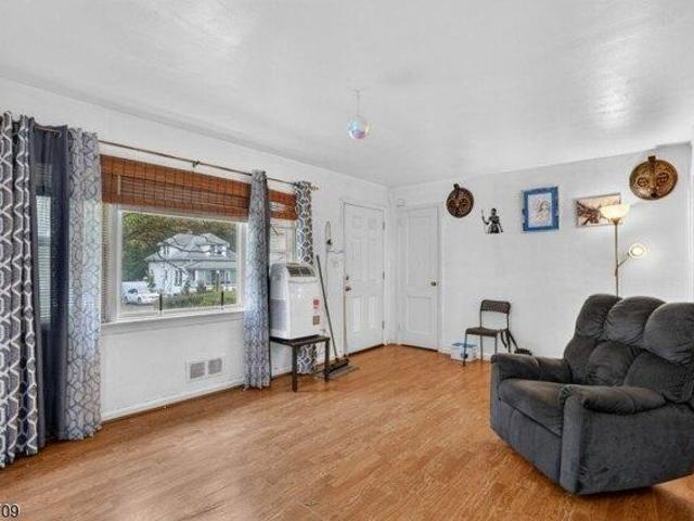 House for sale in Rahway, Union County