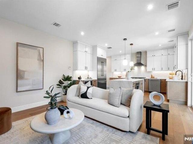 House for sale in Ramsey, New Jersey