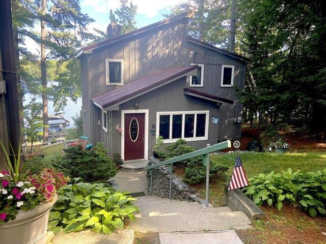 House for sale in Raymond, Maine