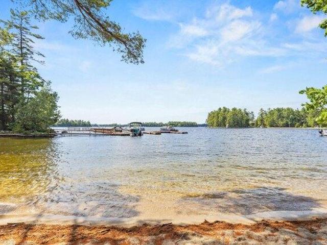 House for sale in Raymond, Maine
