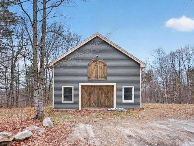 House for sale in Raymond, Maine