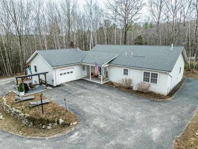 House for sale in Raymond, Maine