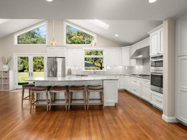 House for sale in Reading, Middlesex County