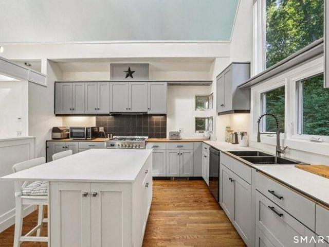 House for sale in Redding, Western Connecticut Planning Region