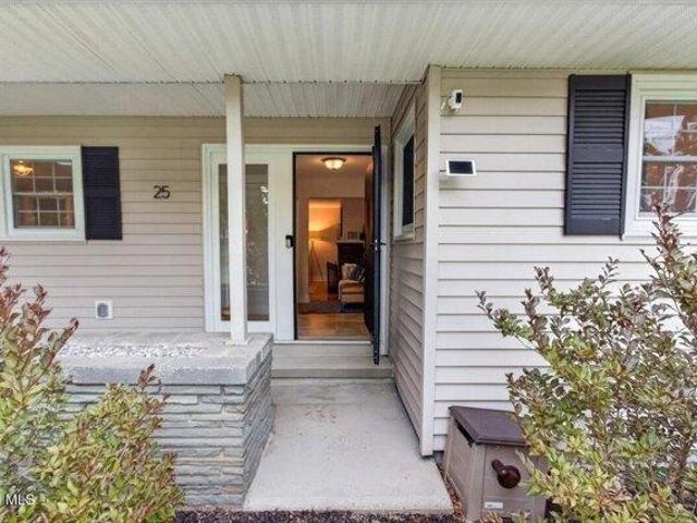 House for sale in Saratoga, New York