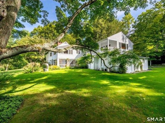 House for sale in Fox Hill, Ridgefield
