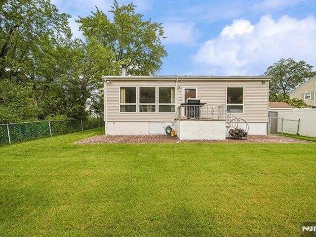 House for sale in Ridgefield, Bergen County