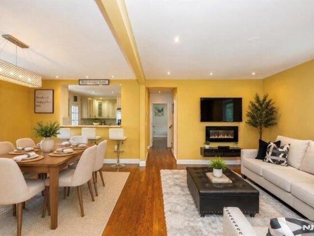 House for sale in Ridgefield Park, New Jersey