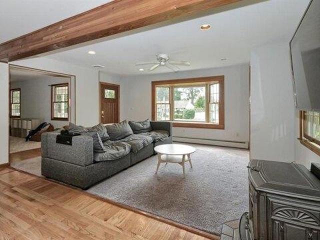 House for sale in Erskine, Ringwood