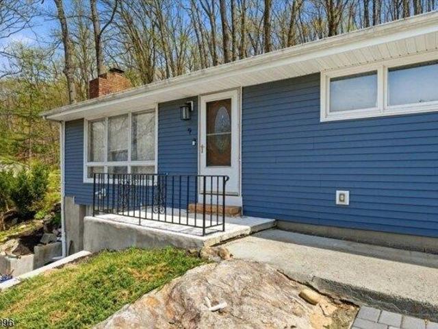 House for sale in Riverdale, New Jersey
