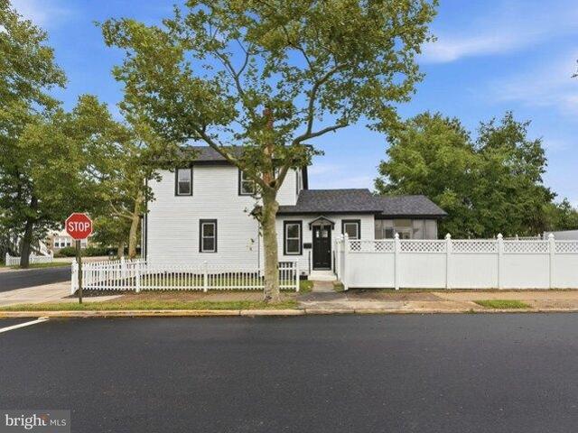 House for sale in Riverside, New Jersey
