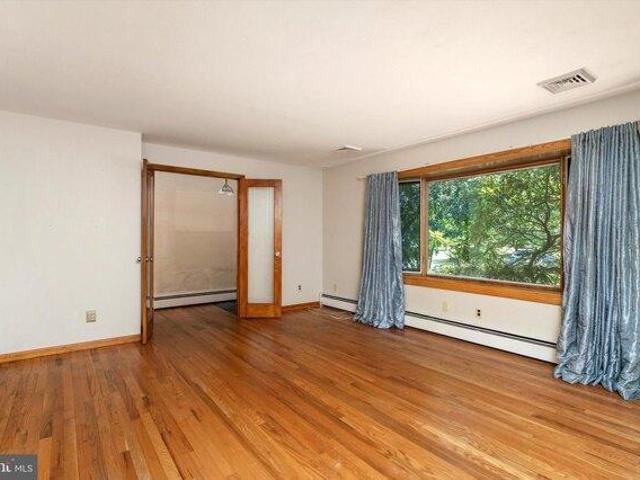 House for sale in Windsor, New Jersey