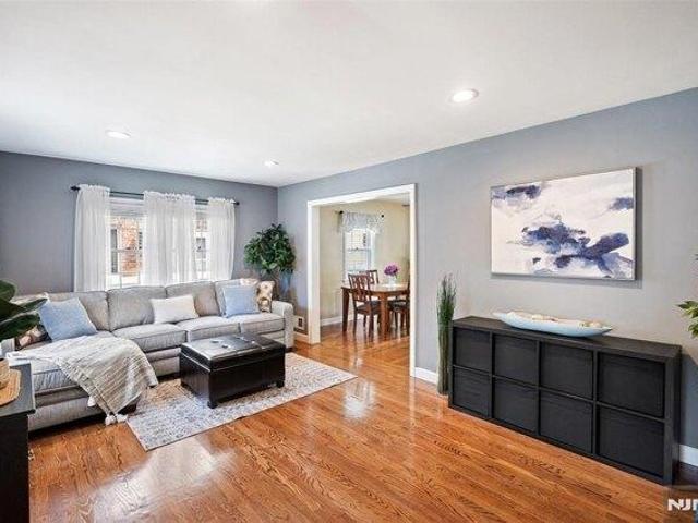 House for sale in Rochelle Park, New Jersey
