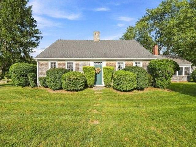 House for sale in Rochester, Massachusetts
