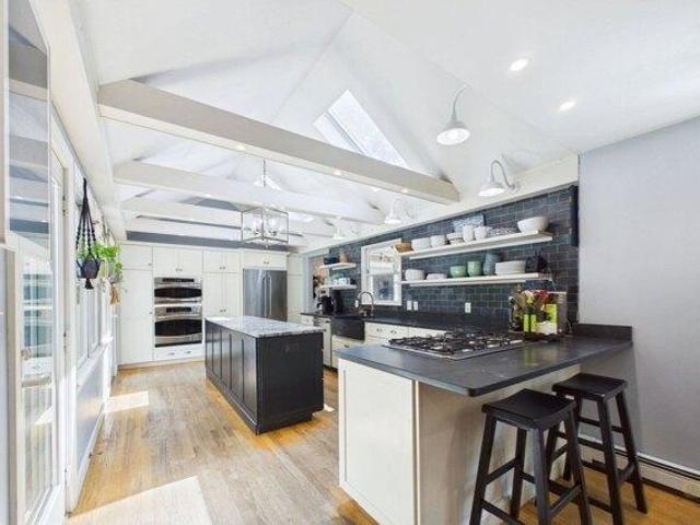 House for sale in Bisbee Corner, Rochester