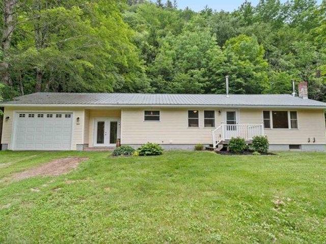 House for sale in Rochester, Vermont