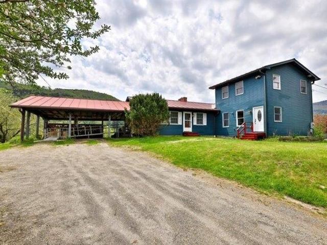 House for sale in Rochester, Vermont