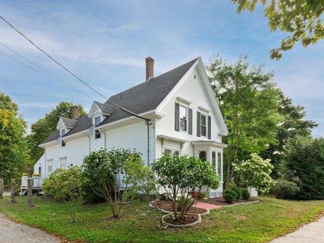 House for sale in Rockland, Maine