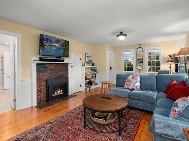House for sale in Bearskin Neck, Rockport