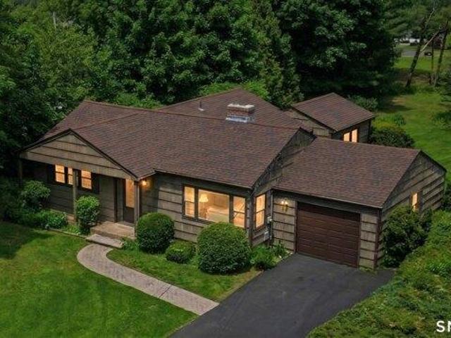 House for sale in Rocky Hill, Connecticut
