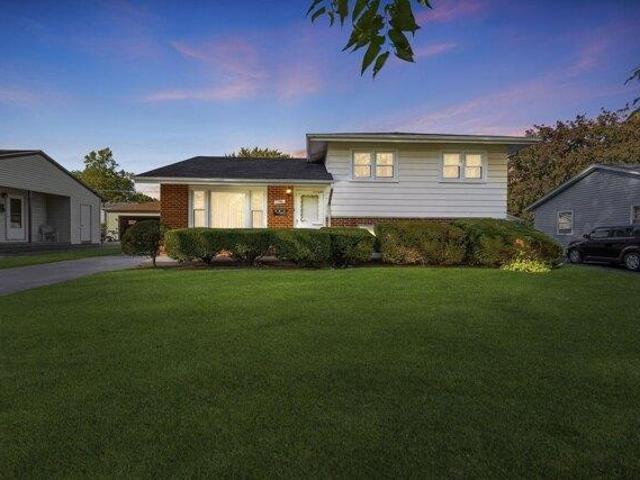 House for sale in Rolling Meadows, Illinois