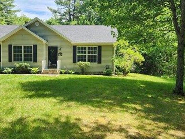 House for sale in Maine