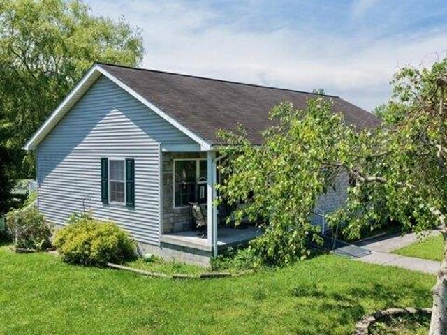 House for sale in Ronceverte, West Virginia