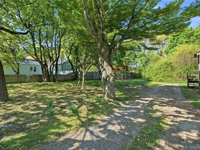 House for sale in Bohemia, New York