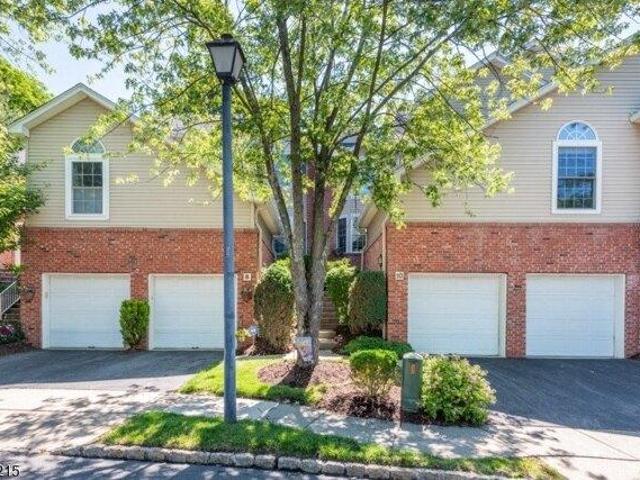 House for sale in Roseland, New Jersey