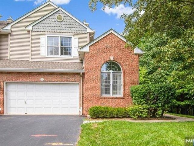 House for sale in Roseland, New Jersey