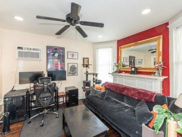 House for sale in Roselle Park, New Jersey